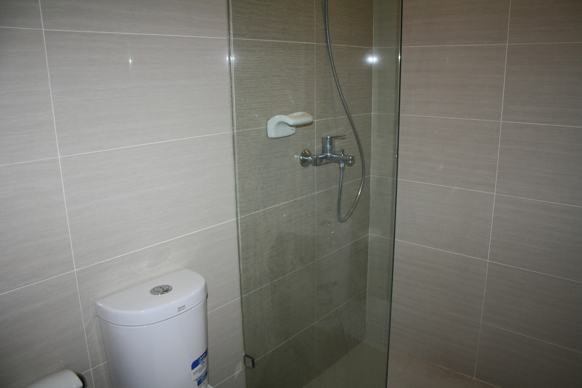 Csuites At Two Central Residences マカティ エクステリア 写真